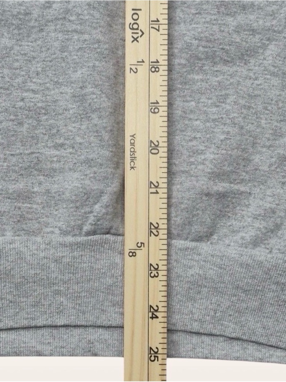 Disneyland Resort Crewneck Sweatshirt Medium Gray Long Sleeve Mickey Mouse Y2K - Picture 5 of 9